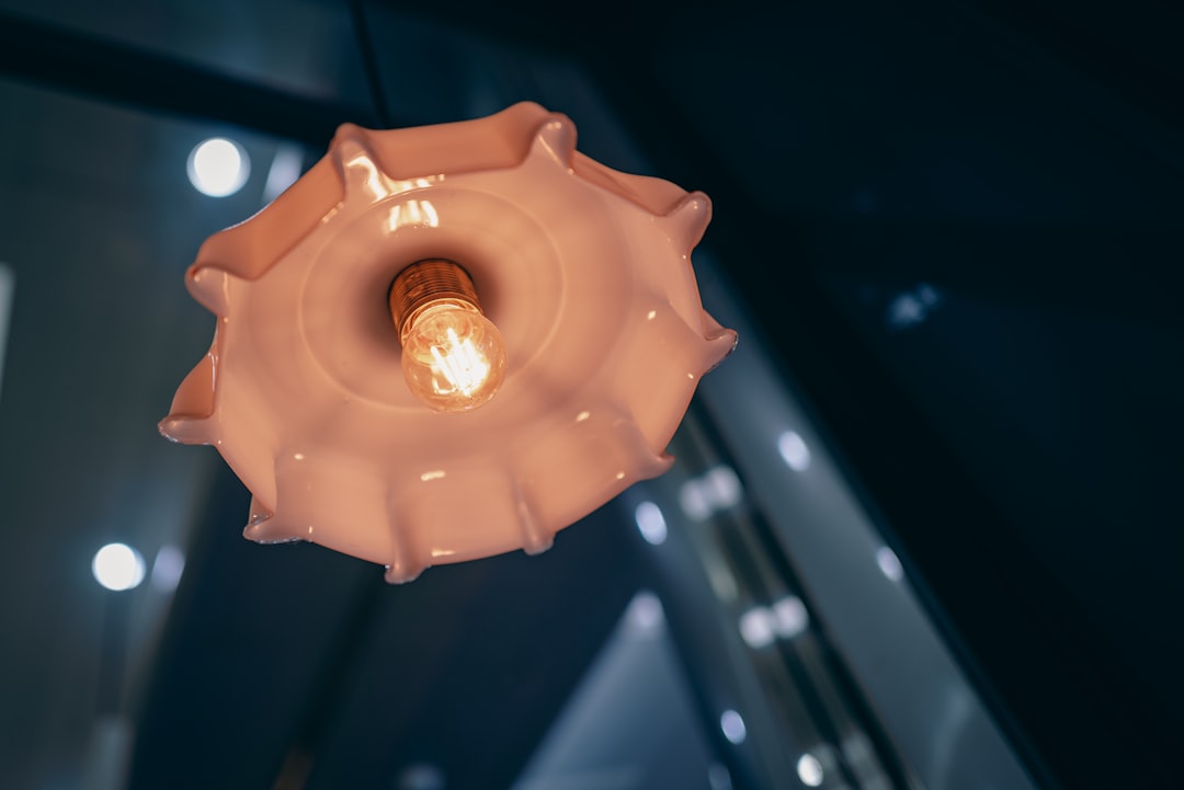 Photo vintage flower glass pendant light fixture