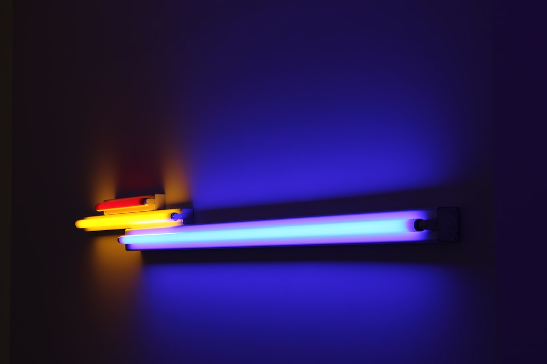 Photo fluted glass picture light